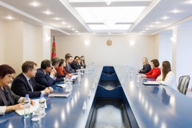 Maia Sandu a avut o discuție cu mai mulți formatori de opinie din Spania
